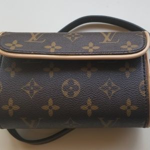 Authentic Luis Vitton fanny bag